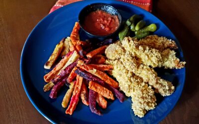 Rețetă Sănătoasă pentru Copii – Crispy de Pui cu Sticks-uri de Rădăcinoase