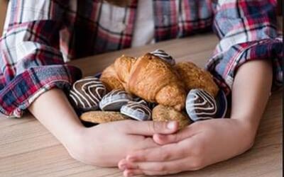 Mâncatul compulsiv la adolescenți – Cum Îți Poți Ajuta Copilul Să Îl Controleze?